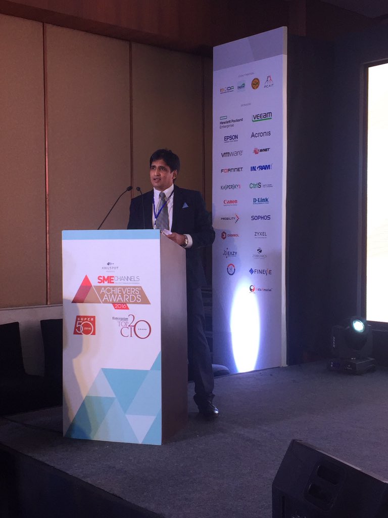 smechannelevent's tweet photo. Vote of Thanks by Sanjib Mohapatra, Publisher SMEChannels & EnterpriseIT world.
#SMEchannels #SMEChannelsAwards #ChannelEvent2016 https://t.co/WO5GJt6Mgo