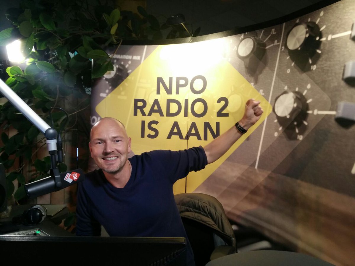 We zijn live! Je hoort ons vandaag &amp; morgen rechtstreeks vanaf <a href="/backatseafest/">Back at SEA</a>: radio2.nu/backatsea-2016  #NPORadio2 #bas2017