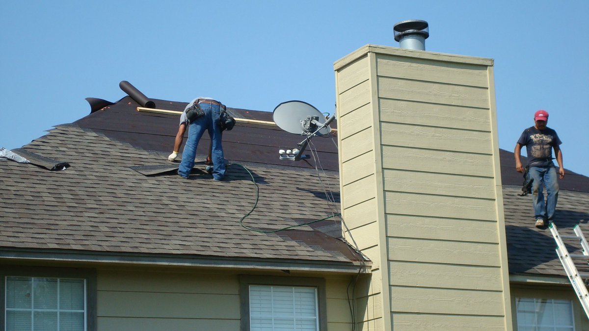 NRCCollections's tweet photo. Do you own a #roofing business and are owed money for services?
We help #roofers collect from #debtors who refuse to pay. #RoofingContactor https://t.co/KfGVjDIyf0