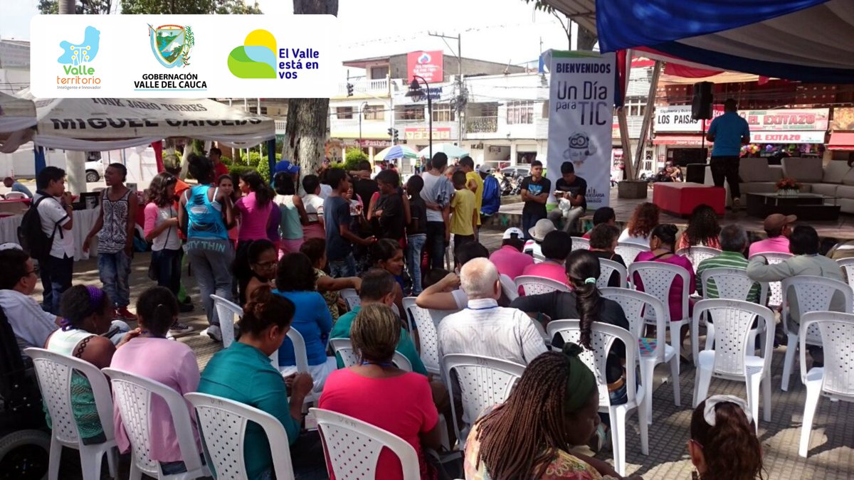 TICGobValle's tweet photo. Hoy la Secretaría  TIC se encuentra acompañando en el municipio de candelaria  el 2º año del punto vive digital! con @henryrey40  @GobValle https://t.co/PeoVur1nfT