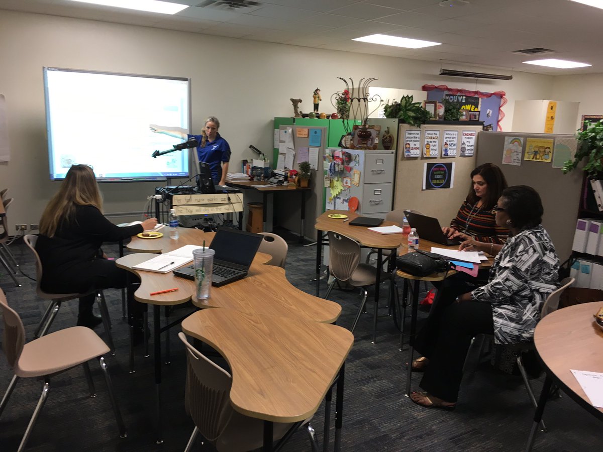 JLuftop's tweet photo. Final stages of our #KatyISD Parent Education Night. We're so excited! How about you?  #katydyslexia #KTintervention Nov. 29 at ESC 6-8 pm https://t.co/NLMyLcC1ra