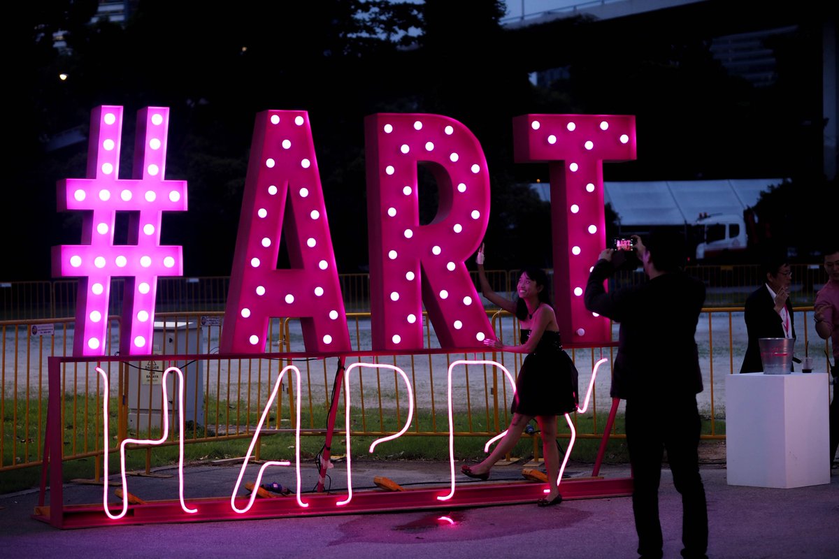 SPSPACEsg's tweet image. FALL in love with art at The Affordable Art Fair this 18-20 Nov with it&apos;s SG Autumn edition at the F1 Pit Building! #affordableartfairsg