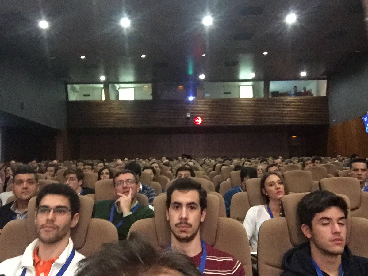 nachoserrano's tweet image. Buen trabajo a @Foro_Ciber y @Creaerte por este exitazo de convocatoria #foroCiber