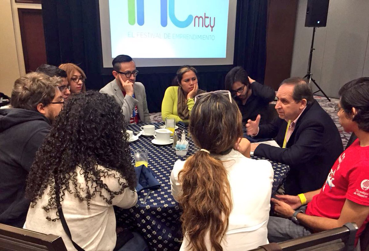 Salvador's tweet photo. Compartiendo experiencias y logros de #INCmty y del @TecdeMonterrey con medios nacionales y extranjeros. https://t.co/MaWpOsEDIk