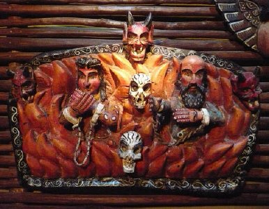 lacucaracha_pdc's tweet image. Very rare wood carving of Mexican popular art (Inferno) in lacucaracha.com.mx/art - Local Tourists Network at #PlayadelCarmen