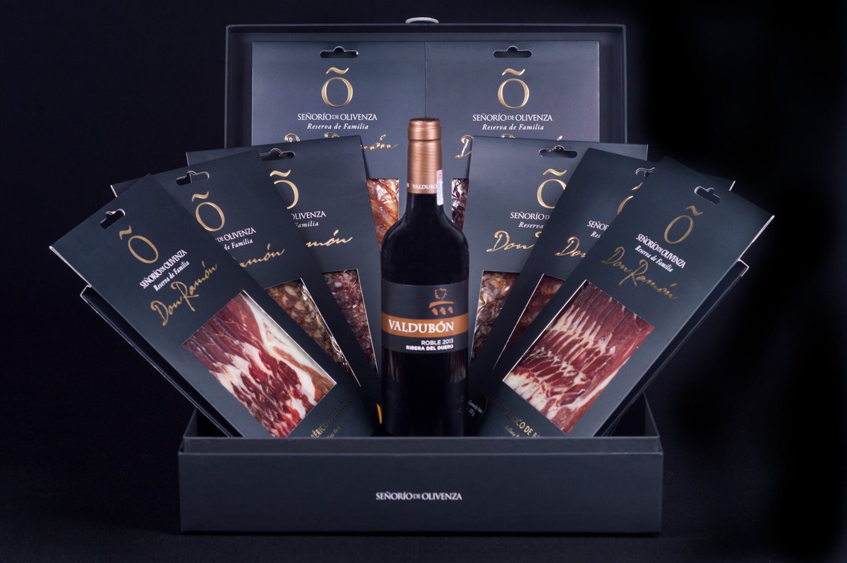 AmantesDelJamon's tweet photo. Vas a regalar un "pomo" a tu clientes este fin de año??? Jamón iberico cortado a mano desde $916 y envio gratis... algo mas??? https://t.co/Hg6Z9ait7v