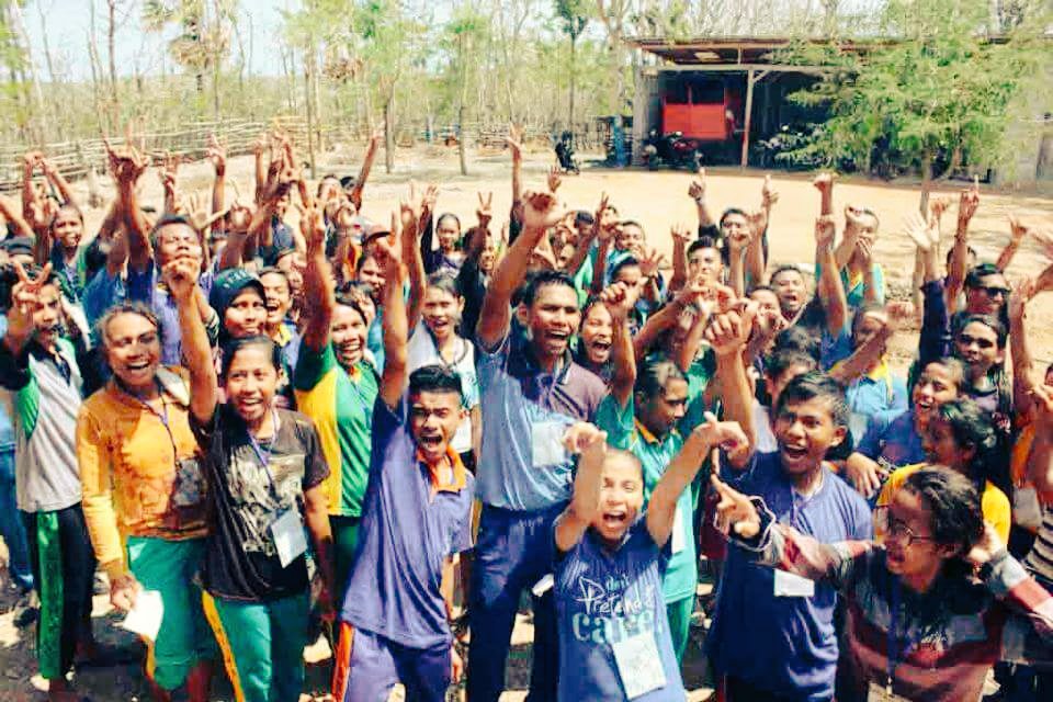 NMetherall's tweet photo. KOMUNITAS @CommunityMitra for empowerment in #EasternIndonesia - pemberdayaan rakyat (#Language #International #Environment) @Flobamorata https://t.co/sDegbDuepw