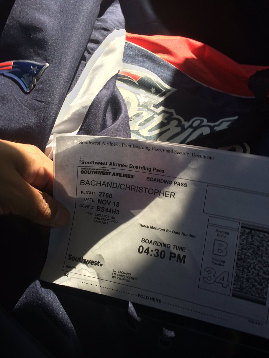 bachand_chris's tweet photo. #pats #ontosf #buisnesstrip going to the game in SF.. first pats game live, @Edelman11 #BradyEdelmanhomecoming let's get pumped up boys https://t.co/tnqKO7i2xE
