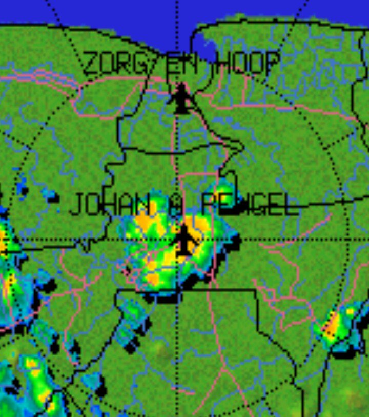 GitseBase's tweet image. Along with the #Antonov225 #Mriya a massive thunderstorm arrived at #SMJP. @flightradar24