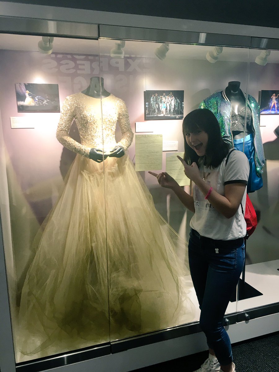 folkoreluvr's tweet image. AMAZING #taylorswiftexp @taylornation13