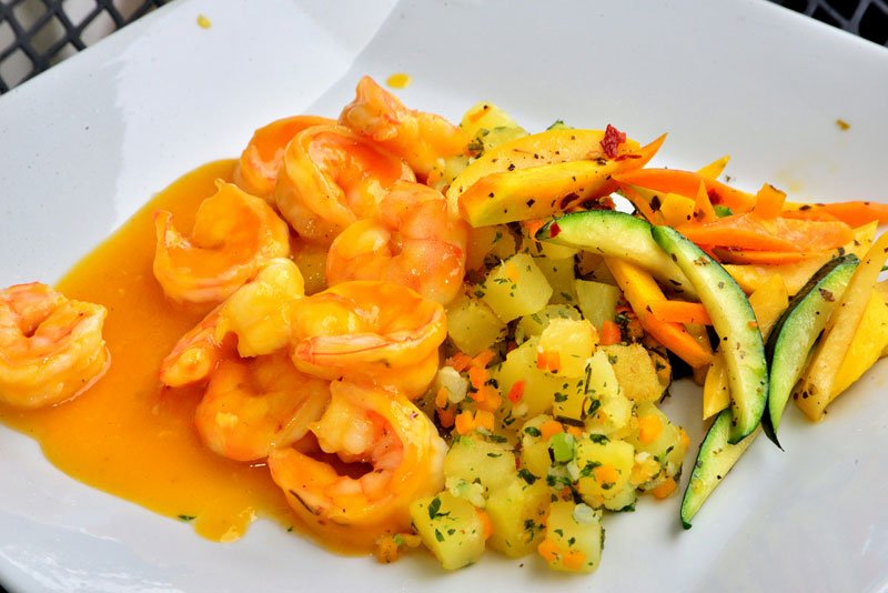 MundoVerde_SOS's tweet photo. "Nyam&Scram" se traduce como "comer y correr" y durante #RWJA2016 estos restaurantes ofrecen menΓΊs sencillos y ricos https://t.co/hu4Rix6YHF https://t.co/LuDfywRUZ2