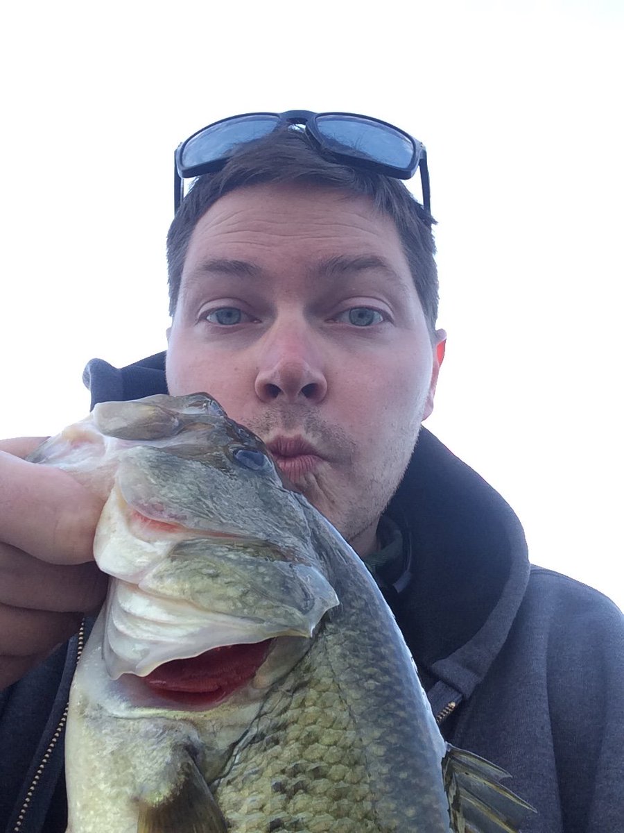 Kitty aka <a href="/JayPeeTheHHF/">Joe Fishcapoe</a> thinks the fall Midwest bite will last till after Christmas! What do you think? He shared his famous duckface selfie