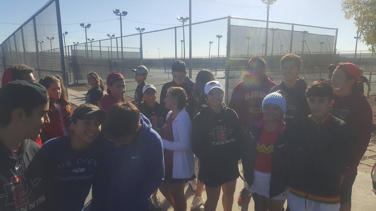 And we're off!! Good luck varsity tennis. #AztecEmpire  and #TeamSISD