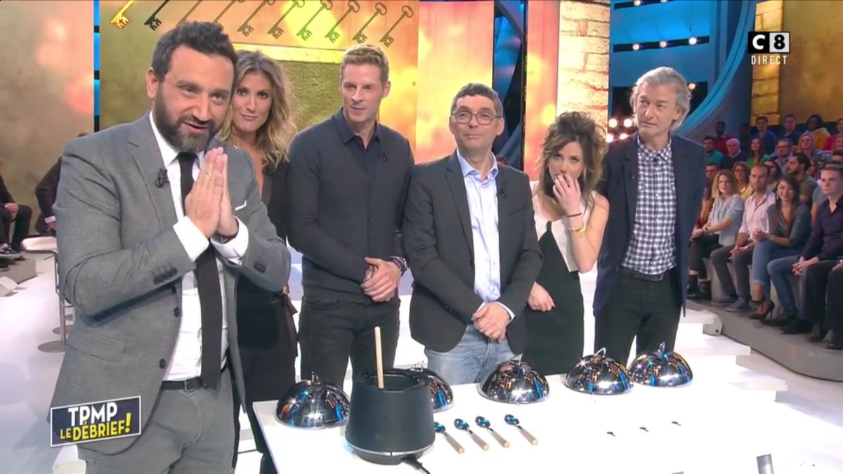 TBT9_W9's tweet photo. Dans un instant on joue à #FortBaba avec les chroniqueurs ! Ce soir, l'épreuve de la fondue ! #TPMP https://t.co/q8osTMpIoR