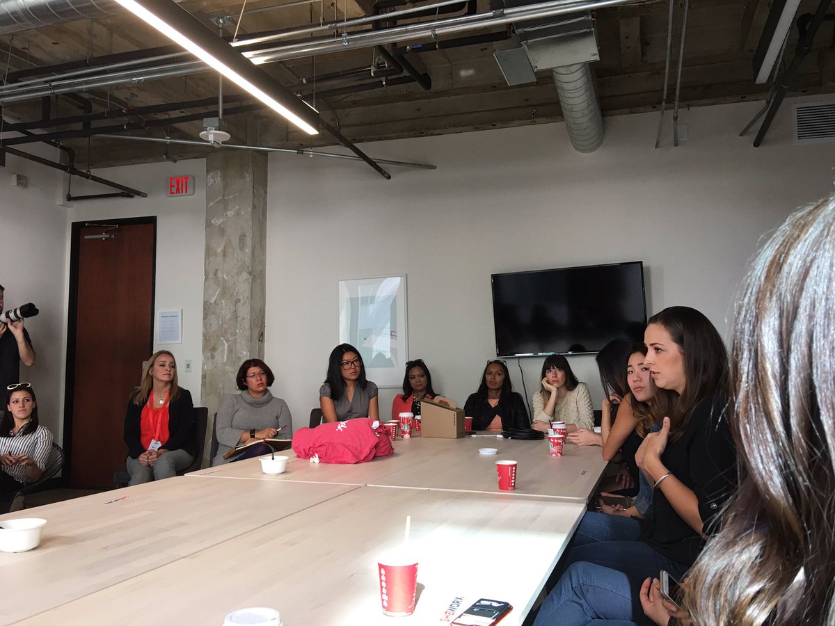 jessicanaziri's tweet image. What a bunch of inspiring ladies👭💯 for the #techweekla roundtable with @SheWorx @TechweekLA @JesseDraper