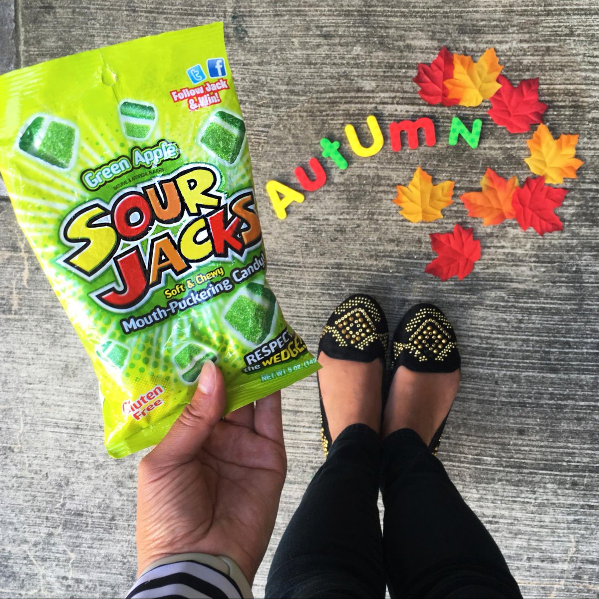 SourJacks's tweet photo. RT if you ❤️  Sour Jacks Green Apple! You could win a free bag😋 https://t.co/DVqG144d9b