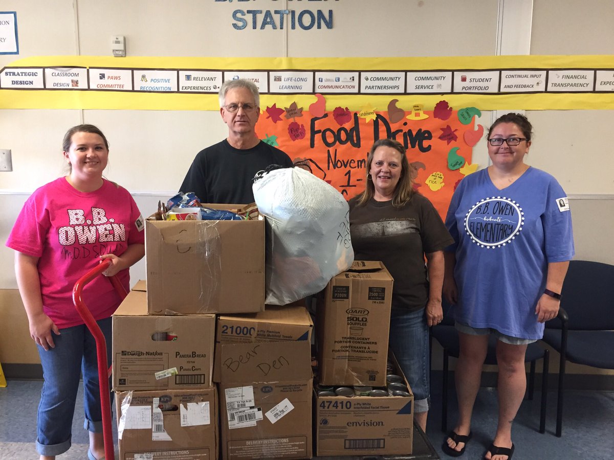 Molly Skirha tweet media