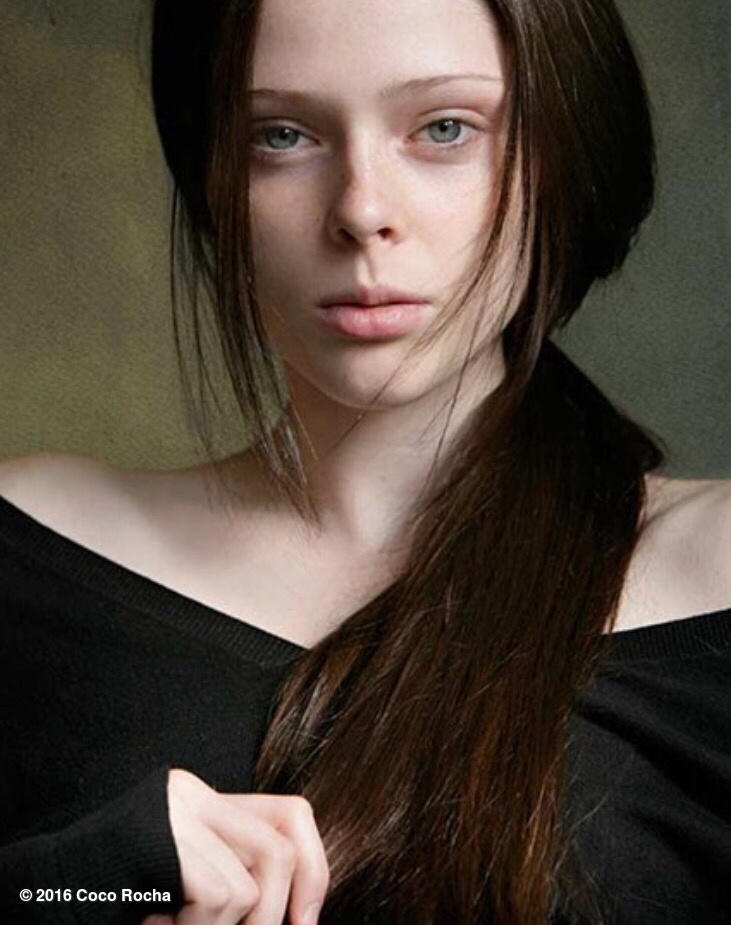 Katta dumbali keksa ayollar