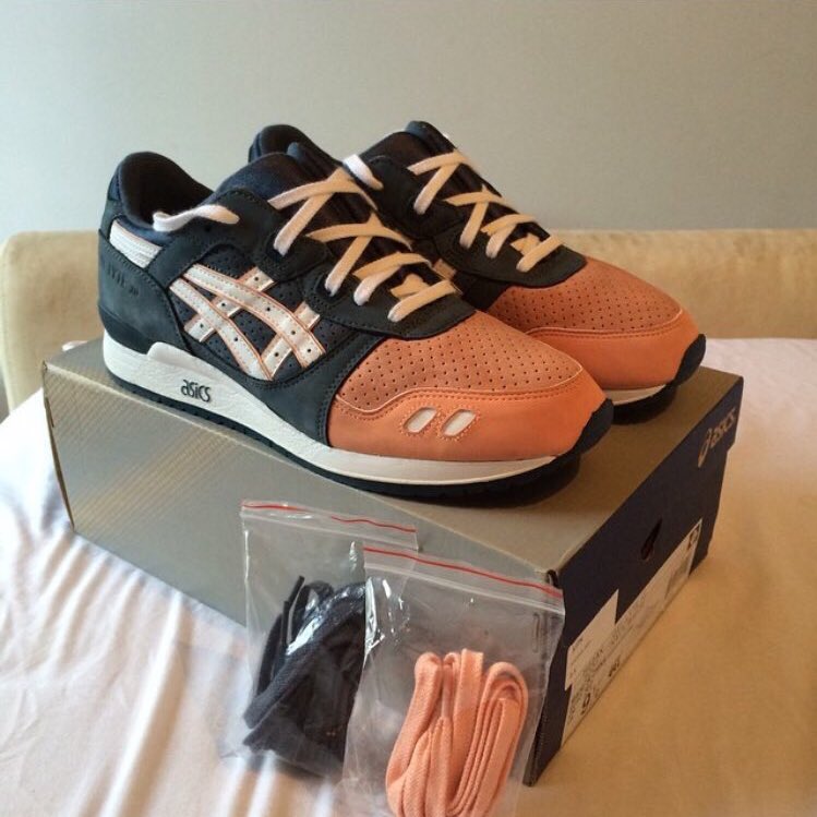 GucciP_MrLeaker's tweet photo. Salmon Season is coming 🎣🎣 #salmontoes #ronniefieg #kith #justus #salmonseason #asics #asicsgl3 #justus #needthosebluemidsolefishes https://t.co/VfD2pYfRT3