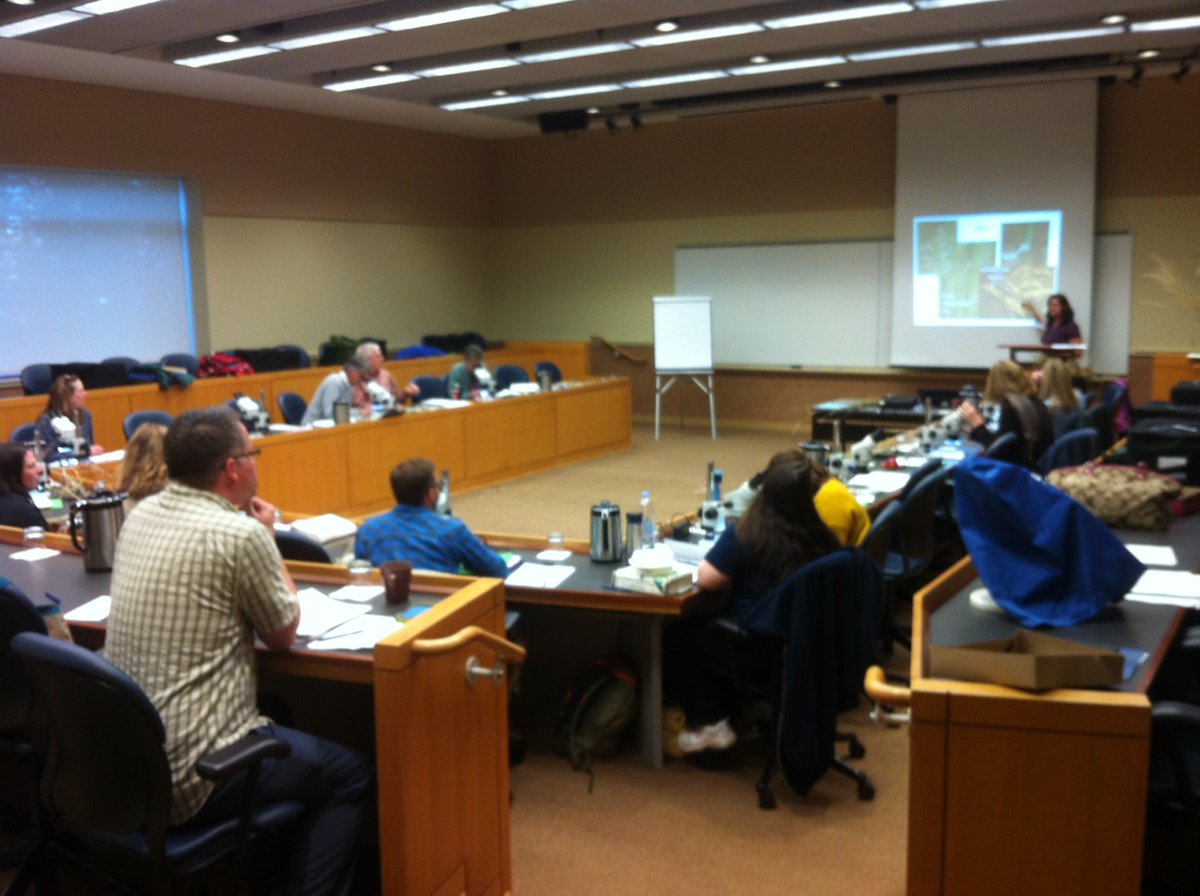 PABotany's tweet photo. Sarah Chamberlain of @PACHerbarium leading popular workshop on grasses today at #PABotany2016. #iamabotanist #botany #Poaceae https://t.co/4jy4GjjvrI