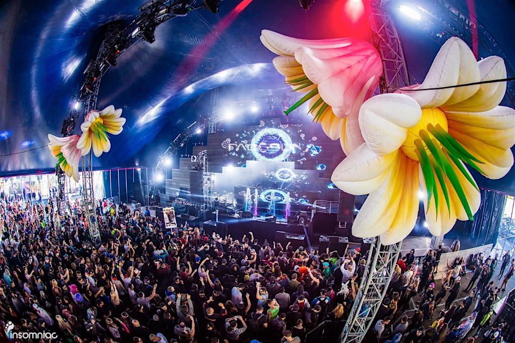 Underground sound goes full BLOOM in the #neonGARDEN! 🎶 🌼 ✨ #EDCNY