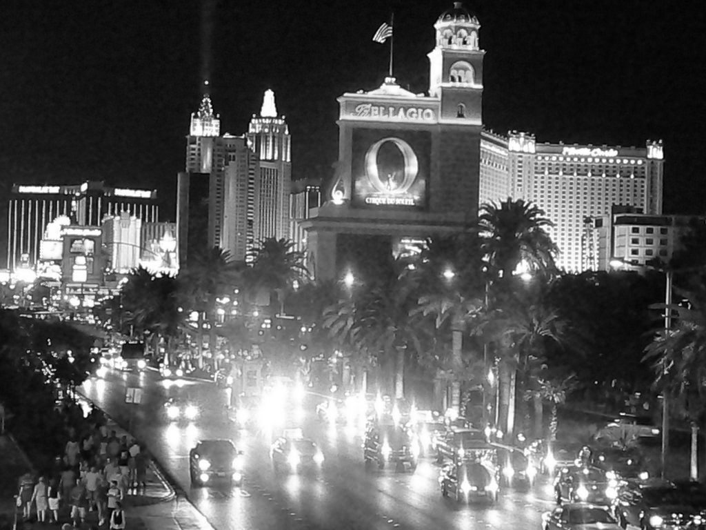 Neon_Cactus_702's tweet photo. #LasVegas #Black&amp;White https://t.co/e8HAeneR9I
