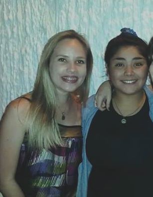 DanielaPintos7's tweet photo. Unaa Craackk Carooo !!!! #PorEsoCanto #CantoParaBailar @caroo_mf https://t.co/W0bnskhy8Q