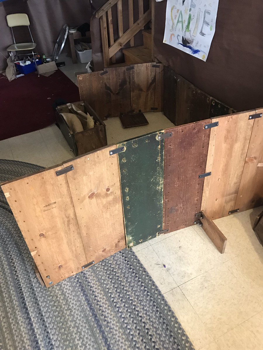 RLCedu's tweet photo. Trying to figure out how to get enough scrap wood to implement this in my block area. So simple but so cool! https://t.co/CrztoEJRtZ