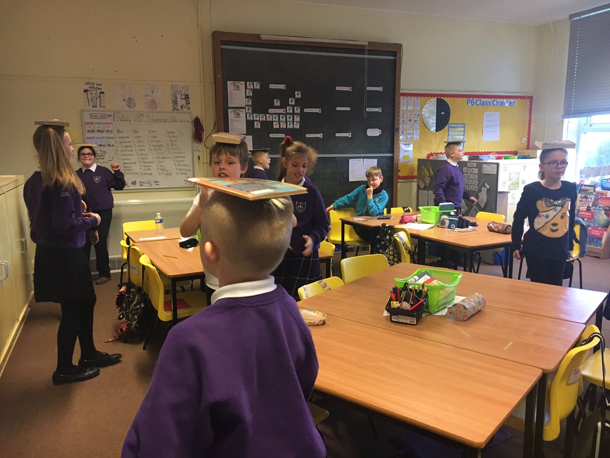 LauriestonP2's tweet photo. We did a book balance brain break. This helped us practise our posture. #brainbreaks #balance #posture #bookbalance https://t.co/sd8CuEF0Ze
