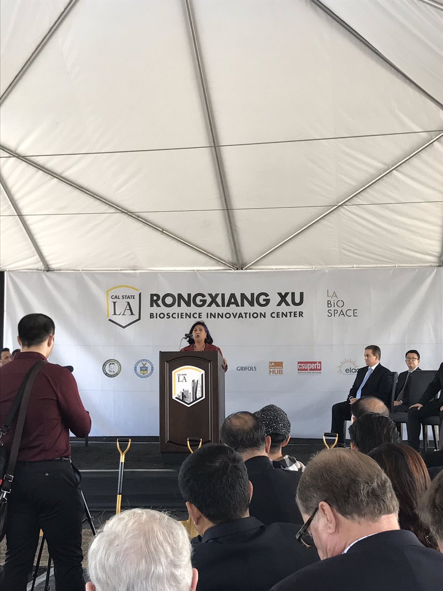 LABioscienceHub's tweet photo. Gloria Molina celebrates the opportunity #LABioSpace holds for Los Angeles' youth. @CalStateLA https://t.co/hG0VtT5XF0