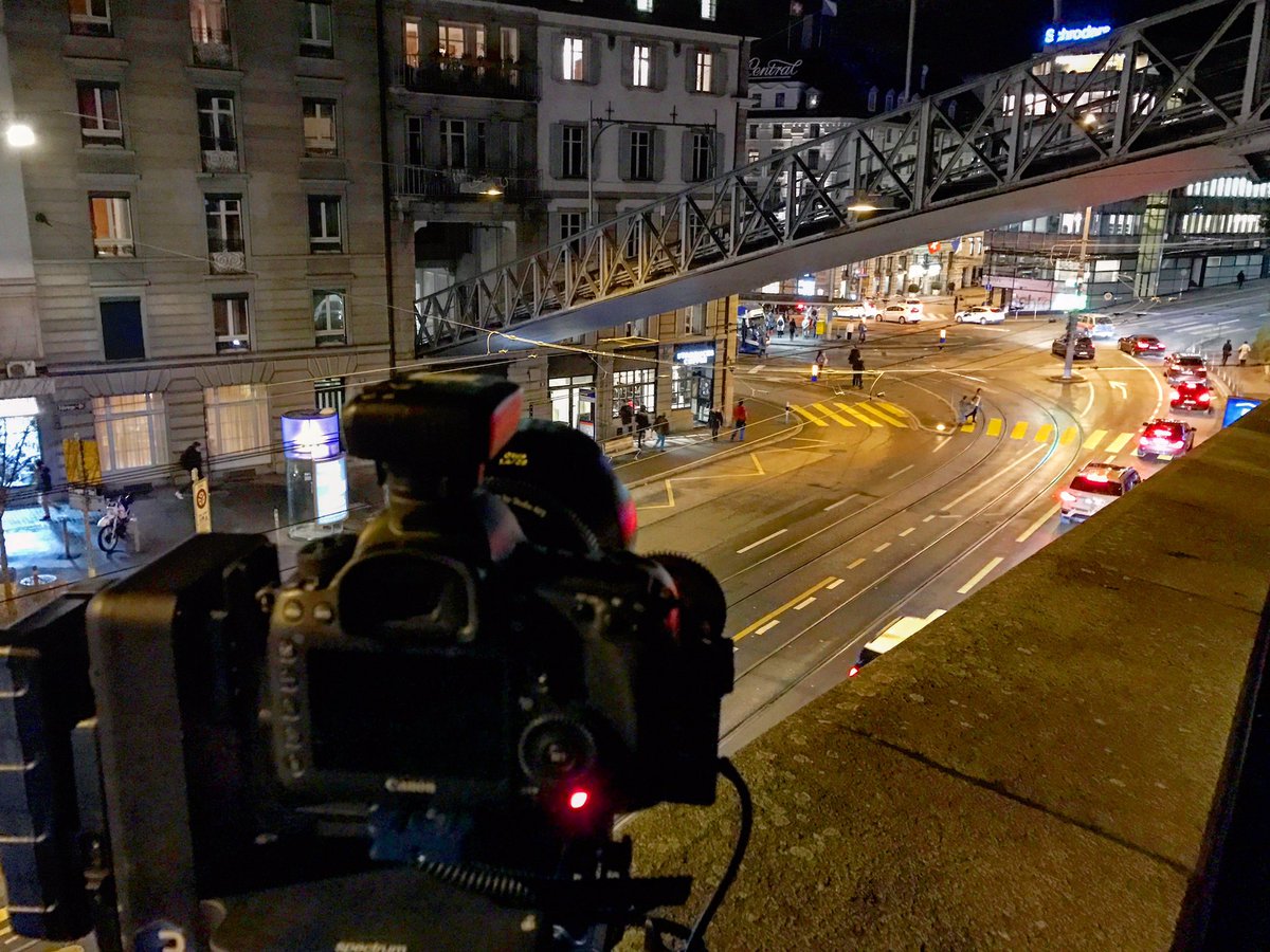 ronald_soethje's tweet photo. Next #timelapse with @emotimo #spectrumst4 & new #fz, #5dsr & #fantastic @CarlZeissLenses #otus 28/1.4 in #zurich https://t.co/HGNdUsCzbS