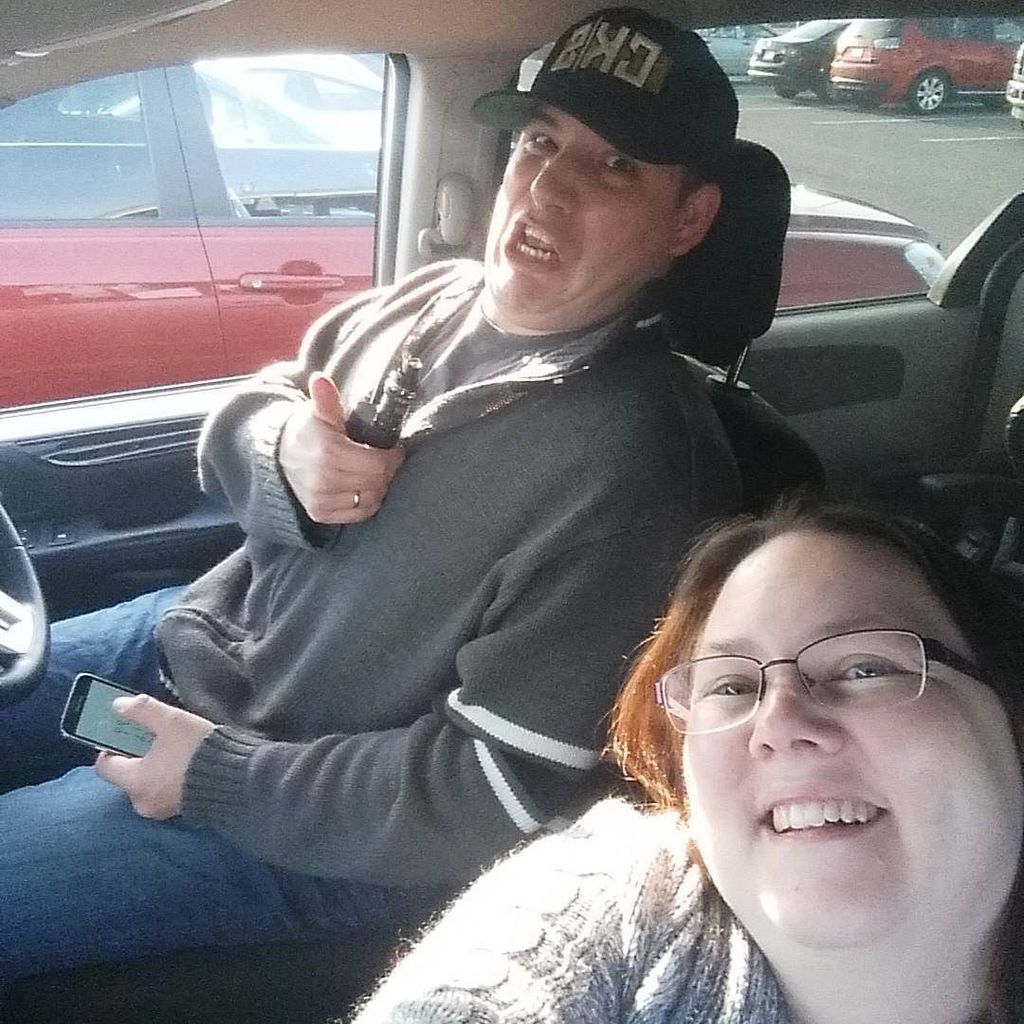 vapenightcanada's tweet photo. Picking up @drdeathinc and the missus. Let #cveottawa weekend begin.

#Vape #VapeLyfe #Vap… https://t.co/PtGkYZANeV https://t.co/PZSEZ8DtXX