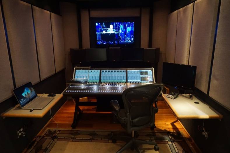 BroadcastBridge's tweet photo. Music Mix Mobile Mixes “Biggest Night In Latin Music” with Lawo mc²36 console #audioco... https://t.co/aQrszdZ7QS https://t.co/MFIBeJnwfU