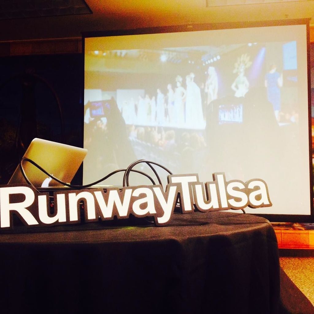 runwaytulsa's tweet photo. Amazing time last night with our staff gearing up for 2017-get ready Tulsa!! #runwaytulsa https://t.co/UWIpyPxSqc