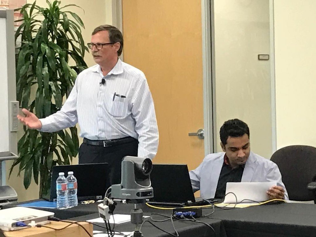 TechFieldDay's tweet image. Demo number 2! With Liviu Pinchas @NEC_OpenFlow #NFD13