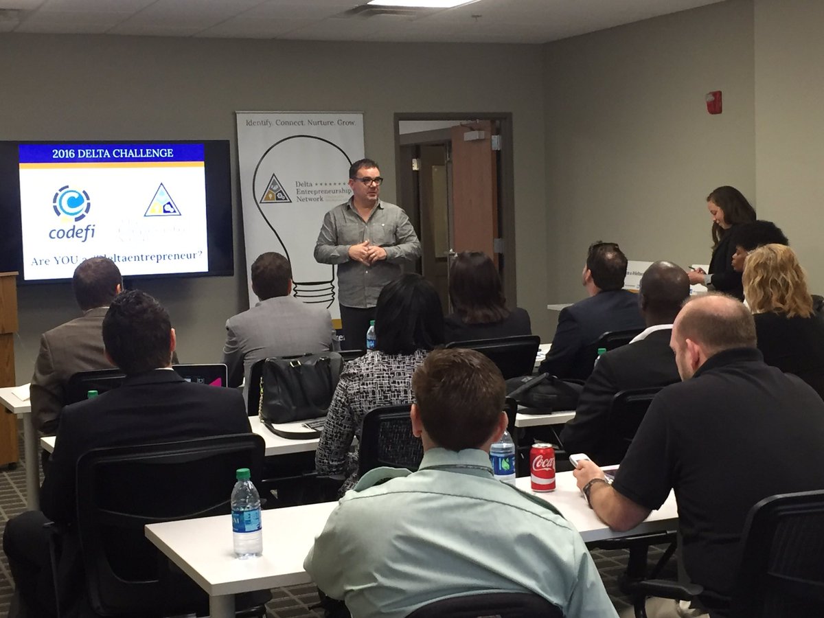 CodefiWorks's tweet image. Are YOU a #deltaentrepreneur? Presentations underway for #startups in Southeast MO.
