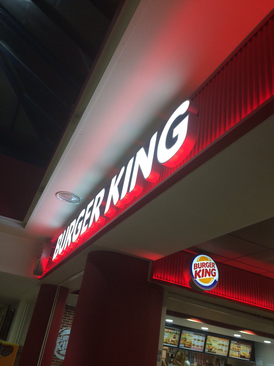 StrathRC's tweet image. The road to BUCS... Gretna Services. #racefuel #allbunnoburger #thisaintvegan