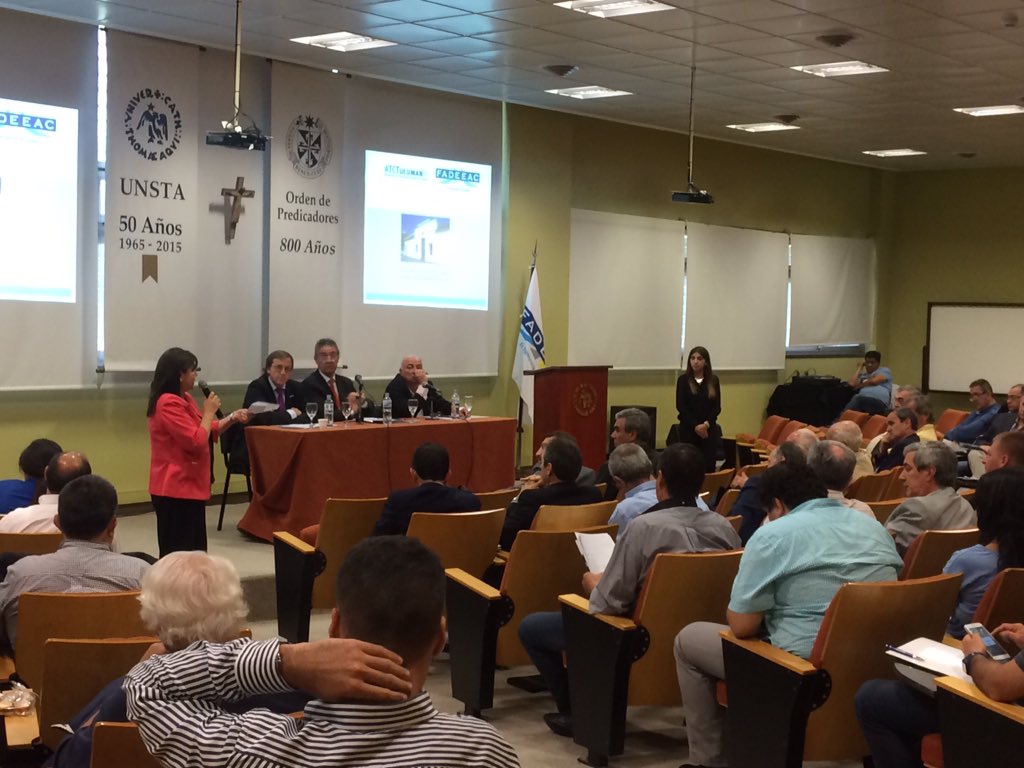 CEFAC_TDF's tweet image. @CEFAC_TDF Participando en el #374 #ConsejoFederalDeTransporte en #Tucuman #Fadeeac en la @univ_UNSTA