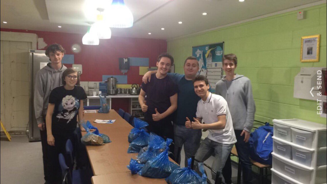 Aquila_YE's tweet photo. Lovely visit to @MarshBakery to start the production of our cookies!!!! Here's the team baking all the way to tidying away!@youngenterprise https://t.co/xvXf9G2T0T