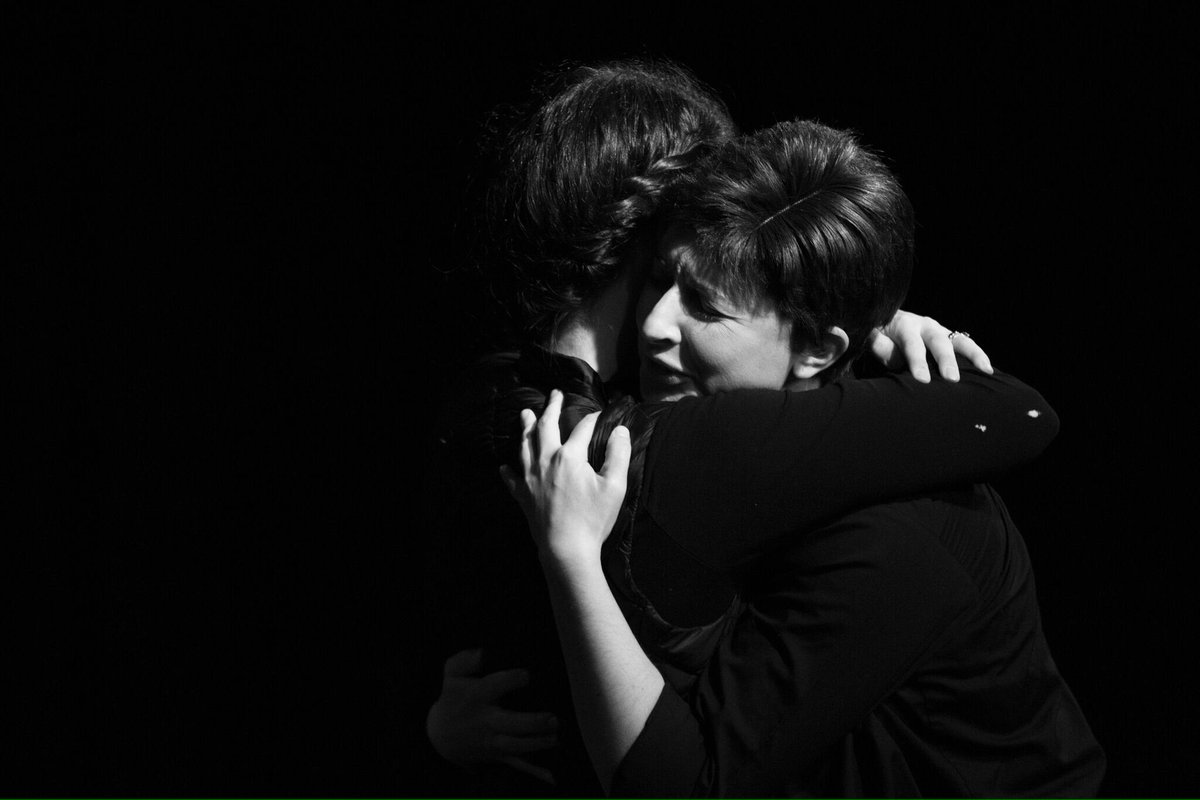 ashleyjgriffin's tweet photo. #hamlet at The Kraine Theater tonight at 7! https://t.co/kELn6VOahU