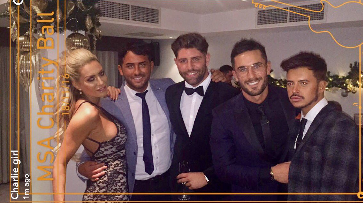 chazgirlxxx's tweet photo. Having a lovely night.... #MSAcharityball @alexcannon247 @hughie_maughan @ryruckledge @GiffenSam https://t.co/xPmw0mWO62