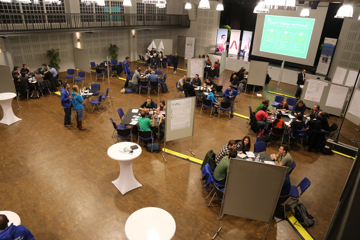 Gruender_Campus's tweet photo. Teams getting started. We like that :-)
#swsaar #GSW2016 @SWSaar https://t.co/WuxGzy2ejb