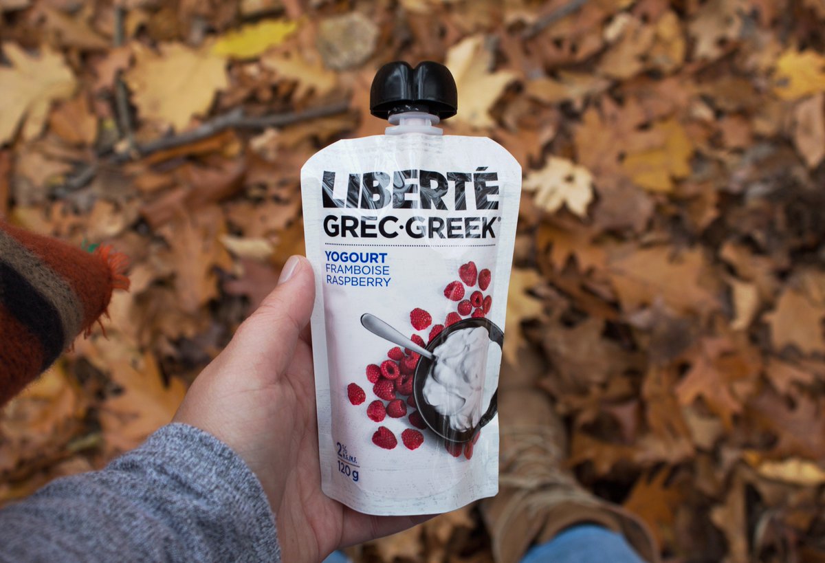Air frais, paysage magnifique, collation parfaite. 
#SurlePouce #YogourtGrec #Randonnée #Liberté