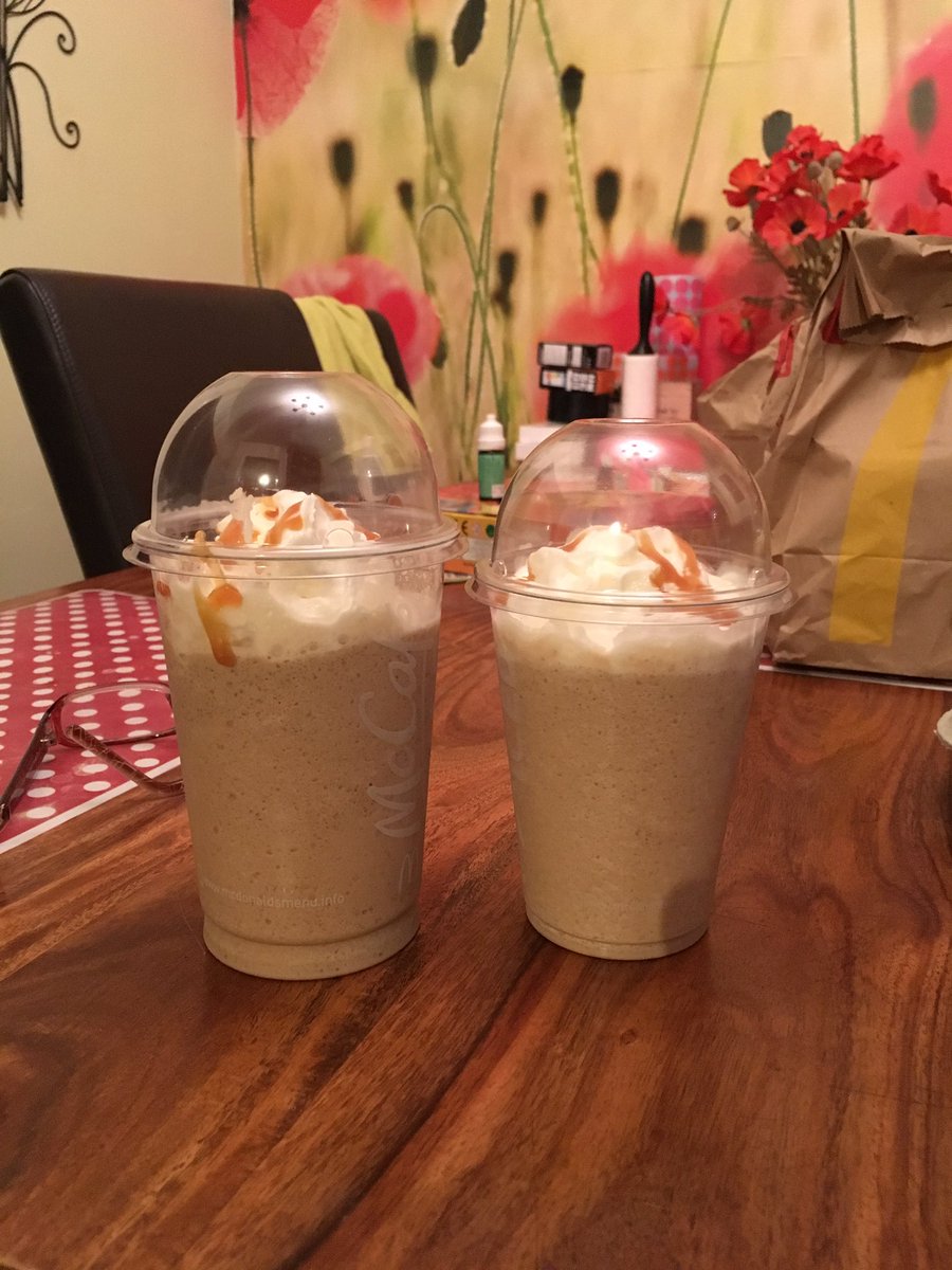 RyanDavidSharp's tweet photo. @McDonalds I buy one large and one small and I don't seem to have got anymore in my large ? https://t.co/bwgxbPjush