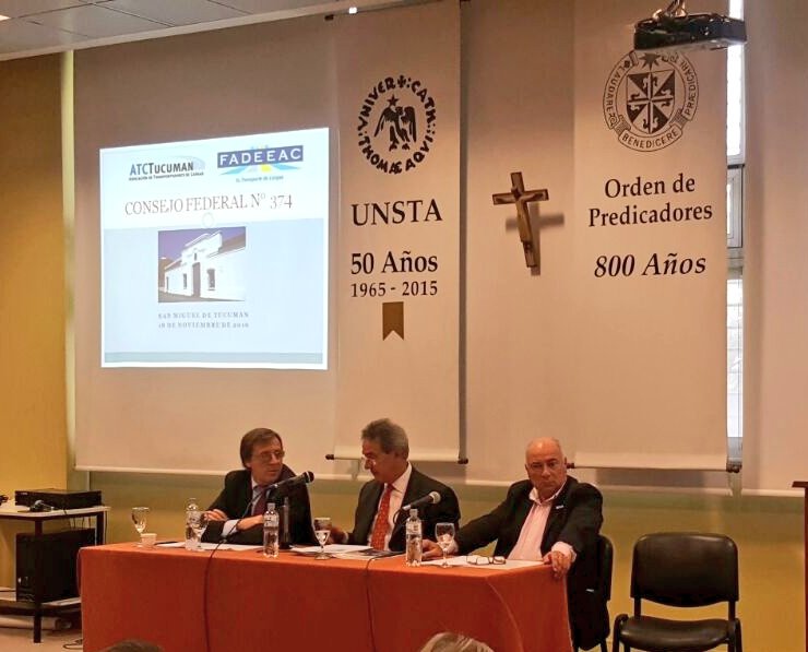 FADEEAC's tweet image. Ahora en la @univ_UNSTA se desarrolla la sesión del Consejo Federal en #Tucuman