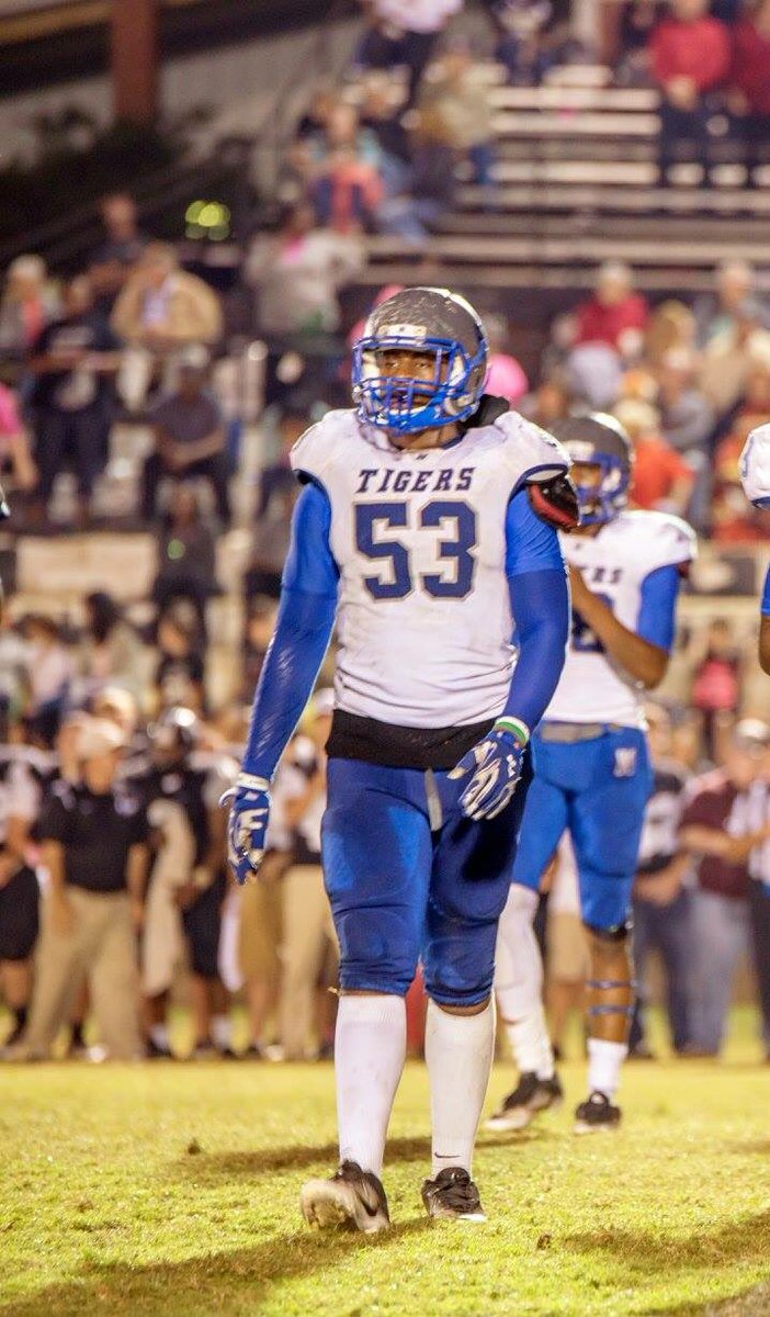 newtontigerfb's tweet photo. Congrats to @greatest53 for his scholarship offer to @MGCCCathletics #RememberThisGuy https://t.co/i81vQfposw