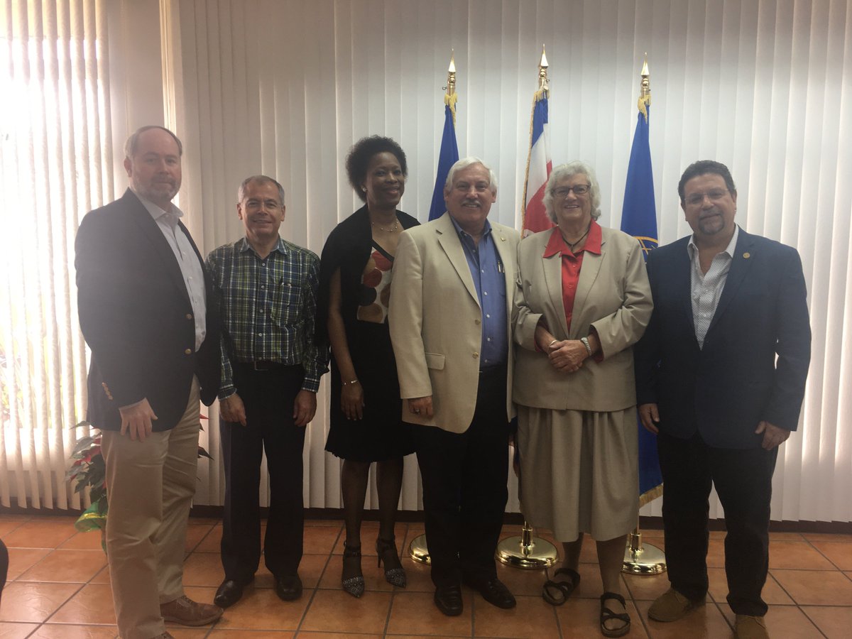 .<a href="/IICAnews/">IICA</a>'s Director General and senior staff discuss bio-fortification as a useful technology with Dr. Ann McKenzie of <a href="/HarvestPlus/">HarvestPlus</a>