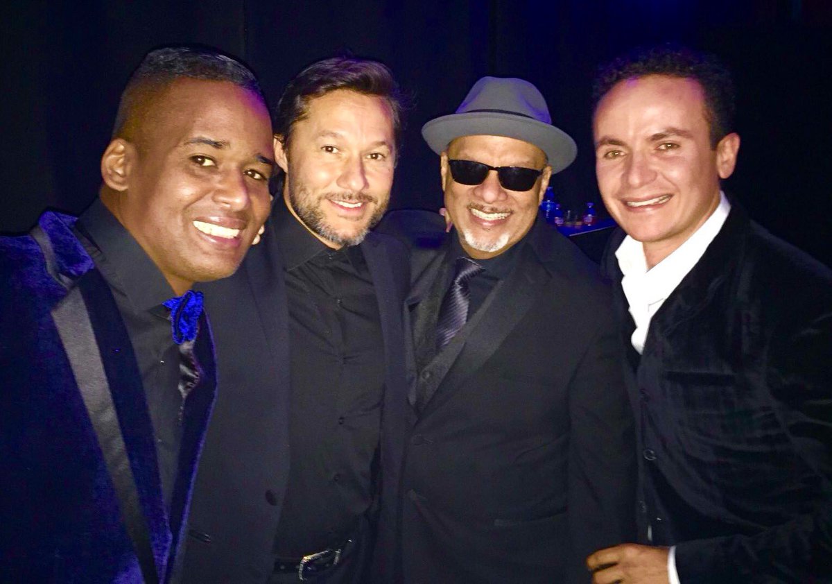 Felicitaciones a mis queridos <a href="/Fonseca/">Fonseca</a> <a href="/omaralfanno/">OMAR ALFANNO</a> y Yadam por ese Grammy!! Cuba, Argentina, Panama y Colombia unidas! Latinoamérica!!!