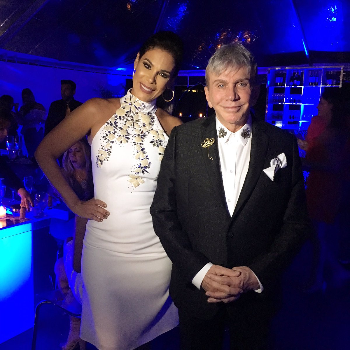 RealOsmelSousa's tweet photo. Con mi querida @GisselleReyes en el lanzamiento de Osmel Sousa by Gisselle Reyes Models Academy https://t.co/d9qX7kQS9E