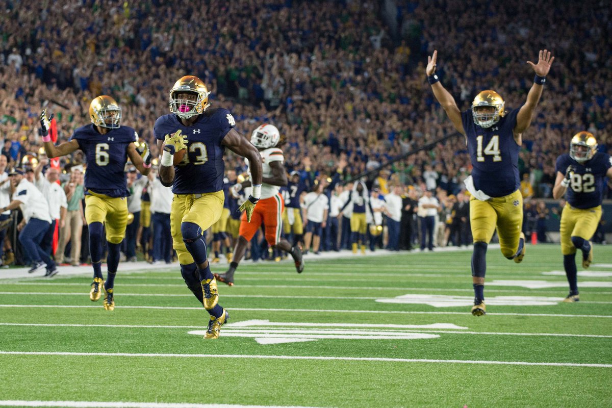 CHSN__'s tweet photo. Three keys and prediction: #NotreDame - Virginia Tech -- https://t.co/VfcprAn7QR

(@JJStankevitz) #NDTalk https://t.co/AbD4EBOoVW